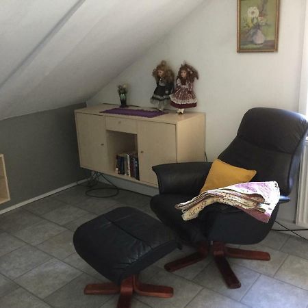Anesminde Daire Give Dış mekan fotoğraf